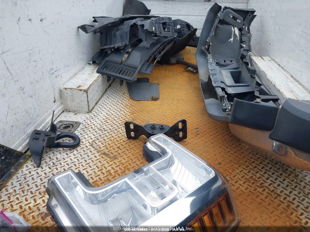 Ford F-450 Chassis Xl 2019 1FDUF4GT0KEE84616 Image 12