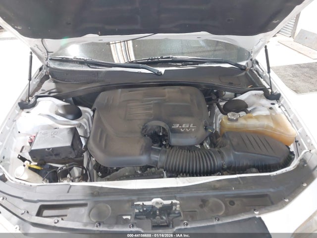 44156688 :رقم المزاد ، 2C3CCAEG6LH127890 vin ، 2020 Chrysler 300 Limited مزاد بيع