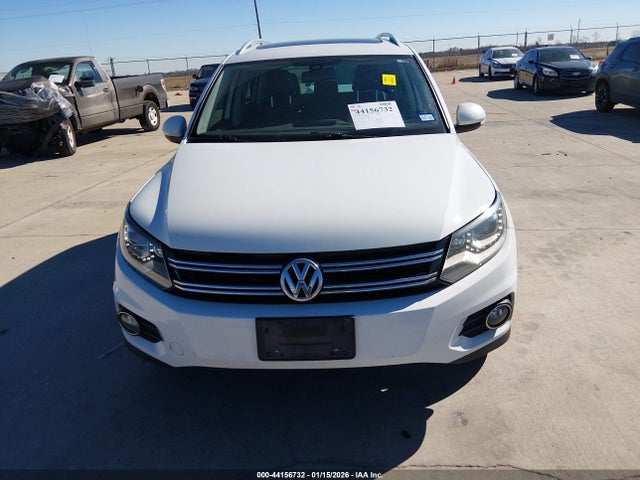 WVGVV7AX4HW500436 Volkswagen Tiguan 2.0t Sel