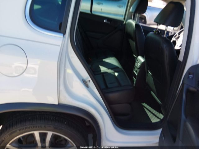 2017 VOLKSWAGEN TIGUAN WVGVV7AX4HW500436 Photo 7
