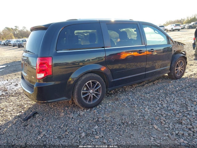 44156811 :رقم المزاد ، 2C4RDGCG6HR685376 vin ، 2017 Dodge Grand Caravan Sxt مزاد بيع