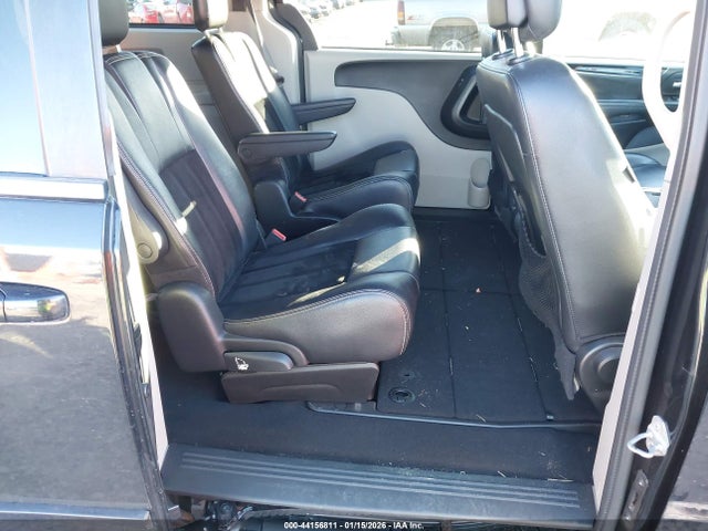 44156811 :رقم المزاد ، 2C4RDGCG6HR685376 vin ، 2017 Dodge Grand Caravan Sxt مزاد بيع