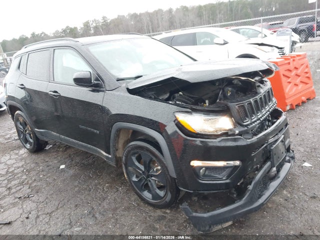 44156821 :رقم المزاد ، 3C4NJDBB6MT579853 vin ، 2021 Jeep Compass Altitude 4x4 مزاد بيع