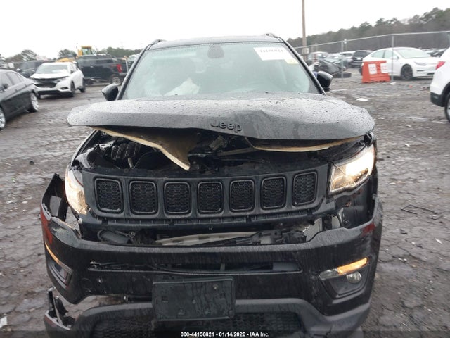 44156821 :رقم المزاد ، 3C4NJDBB6MT579853 vin ، 2021 Jeep Compass Altitude 4x4 مزاد بيع