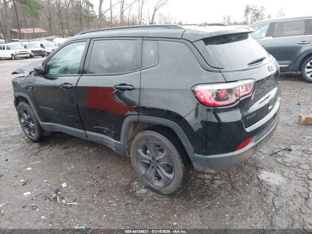 44156821 :رقم المزاد ، 3C4NJDBB6MT579853 vin ، 2021 Jeep Compass Altitude 4x4 مزاد بيع