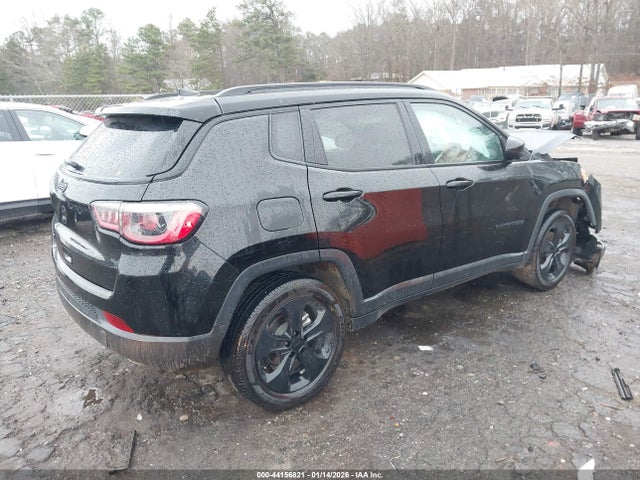 44156821 :رقم المزاد ، 3C4NJDBB6MT579853 vin ، 2021 Jeep Compass Altitude 4x4 مزاد بيع