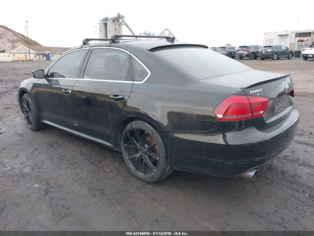2015 VOLKSWAGEN PASSAT 1VWAT7A36FC093074 Photo 2