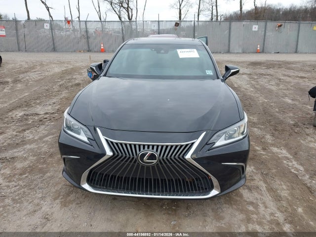 44156892 :رقم المزاد ، 58ADZ1B14NU124702 vin ، 2022 Lexus Es 350 مزاد بيع
