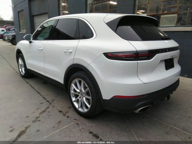2020 PORSCHE CAYENNE WP1AA2AYXLDA02626 Photo 2