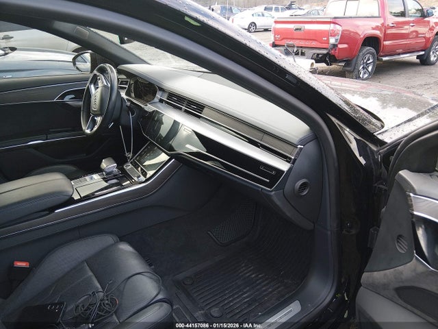 2021 AUDI A8 L WAU8DAF8XMN029991 Photo 4