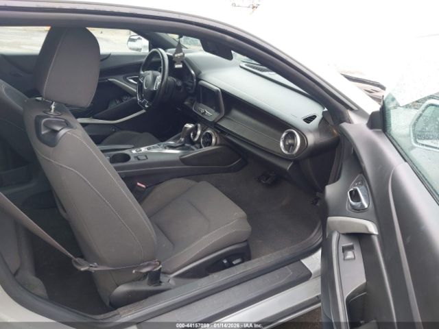 2017 CHEVROLET CAMARO 1G1FB1RS7H0192374 Photo 4