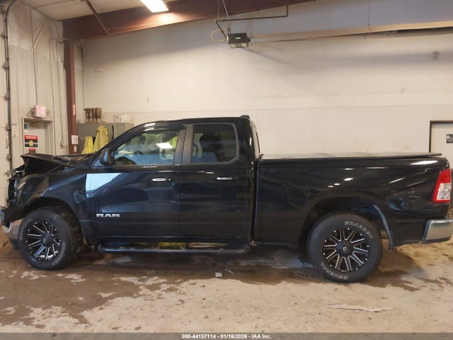 Продажа на аукционе авто 2020 Ram 1500 Big Horn  4x4 6'4 Box, vin: 1C6SRFBT9LN218042, номер лота: 44157114