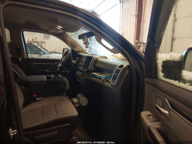 Продажа на аукционе авто 2020 Ram 1500 Big Horn  4x4 6'4 Box, vin: 1C6SRFBT9LN218042, номер лота: 44157114
