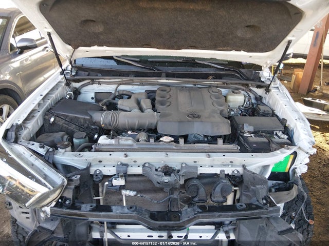 2020 TOYOTA 4RUNNER JTEBU5JR4L5775024 Photo 9