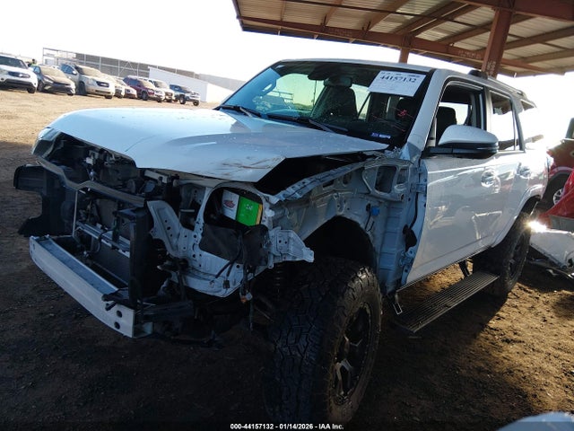 2020 TOYOTA 4RUNNER JTEBU5JR4L5775024 Photo 1