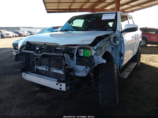 2020 TOYOTA 4RUNNER JTEBU5JR4L5775024 Photo 5