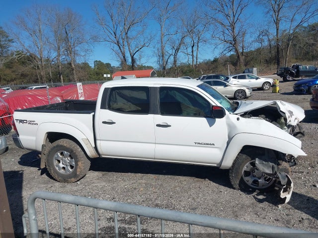 Toyota Tacoma Base V6 2015 3TMLU4EN4FM193594 Image 14