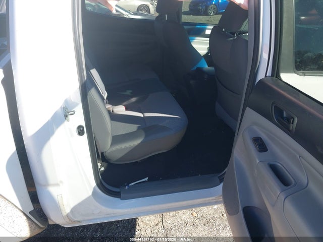 Toyota Tacoma Base V6 2015 3TMLU4EN4FM193594 Image 8