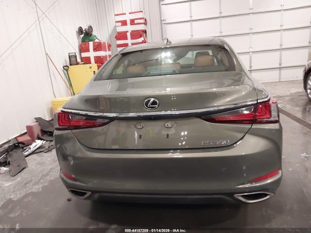 44157209 :رقم المزاد ، 58ADZ1B12SU208433 vin ، 2025 Lexus Es 350 مزاد بيع