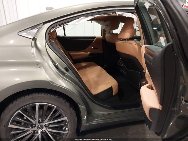 44157209 :رقم المزاد ، 58ADZ1B12SU208433 vin ، 2025 Lexus Es 350 مزاد بيع