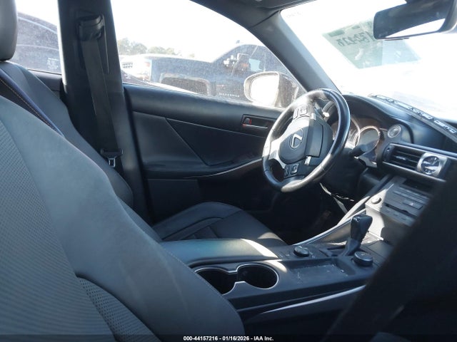 Продаж на аукціоні авто 2019 Lexus Is 300, vin: JTHBA1D23K5092975, номер лоту: 44157216
