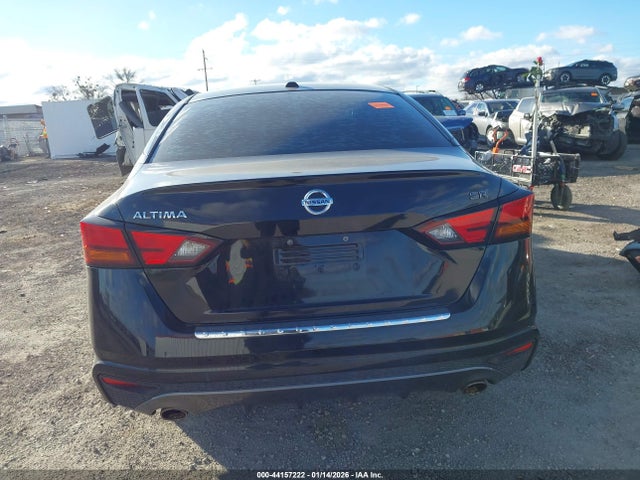 44157222 :رقم المزاد ، 1N4BL4CV5LC101431 vin ، 2020 Nissan Altima Sr Fwd مزاد بيع