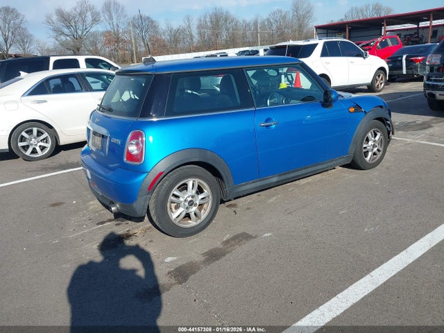 2012 MINI COOPER WMWSU3C55CT257435 Photo 3