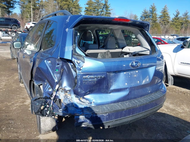 Subaru Forester 2.5i Touring 2015 JF2SJAUC4FH411753 Image 6