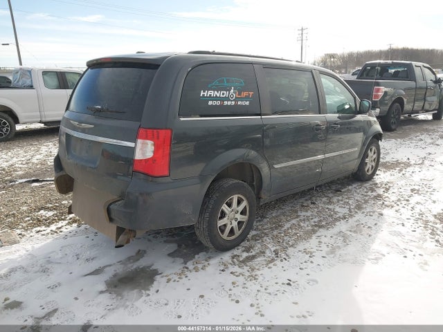 2012 Chrysler Town & Country Touring მანქანა იყიდება აუქციონზე, vin: 2C4RC1BG5CR127111, აუქციონის ნომერი: 44157314