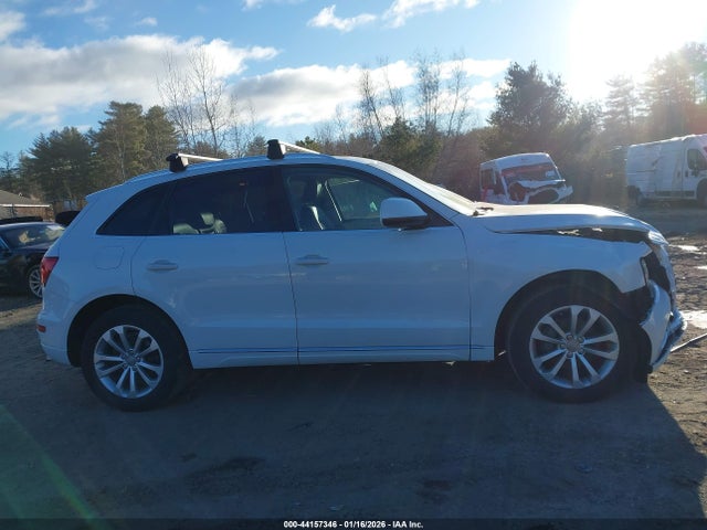 2015 Audi Q5 2.0t Premium მანქანა იყიდება აუქციონზე, vin: WA1LFAFP6FA058746, აუქციონის ნომერი: 44157346