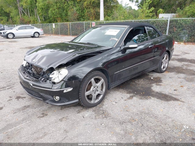 2007 MERCEDES-BENZ CLK 550 WDBTK72F47T080136 Photo 1