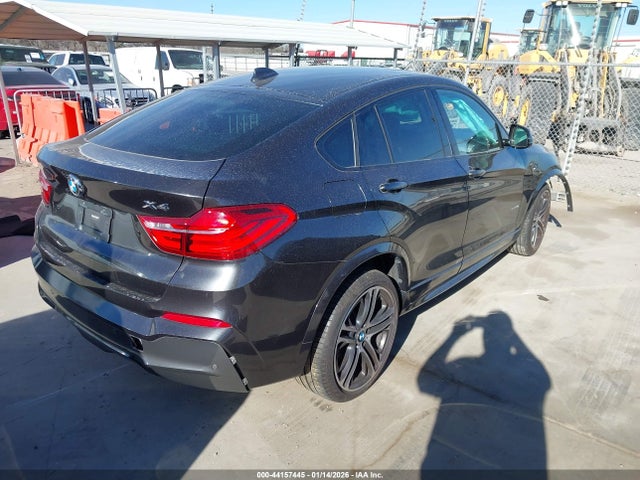 2018 BMW X4 5UXXW3C57J0Y66395 Photo 3