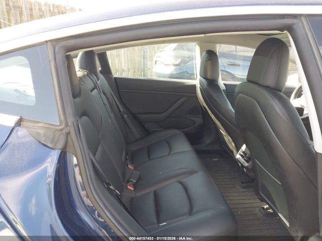 5YJ3E1EB2KF497572 Tesla Model 3 Long Range/performance