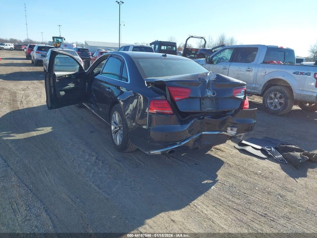 2012 AUDI A8 L WAURVAFD4CN004999 Photo 2