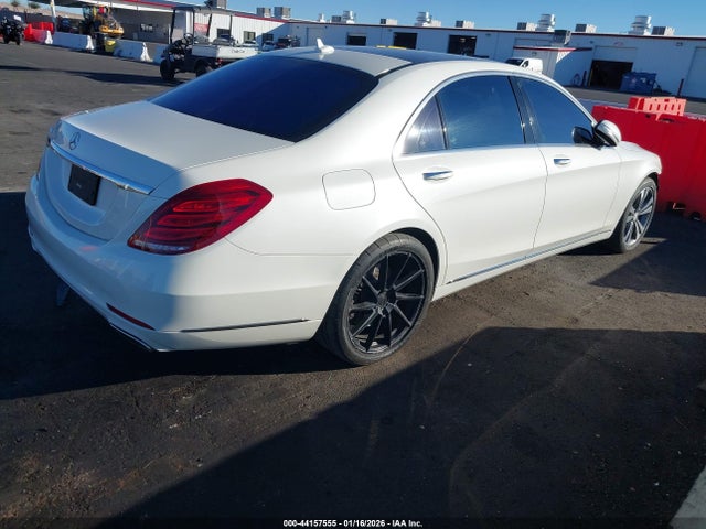 2015 MERCEDES-BENZ S 550 WDDUG8CB5FA182361 Photo 3
