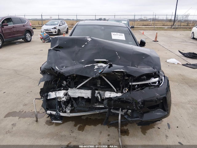 3MW5R1J00N8C40417 BMW 330I