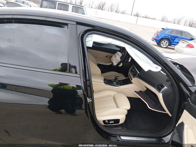 3MW5R1J00N8C40417 BMW 330I