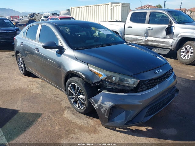 3KPF24AD5NE440937 KIA Forte Lxs