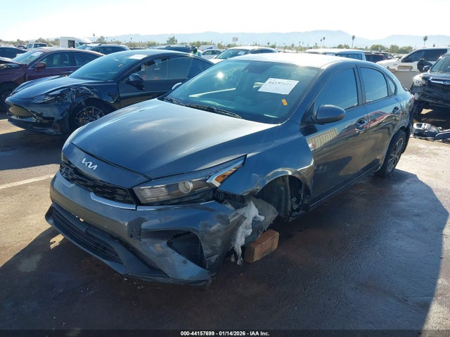 3KPF24AD5NE440937 KIA Forte Lxs