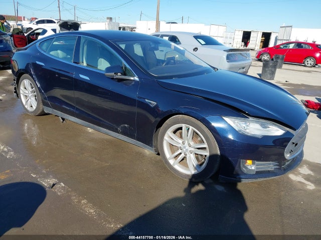 2014 TESLA MODEL S 5YJSA1H10EFP31951 Photo 0