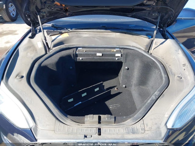 2014 TESLA MODEL S 5YJSA1H10EFP31951 Photo 9