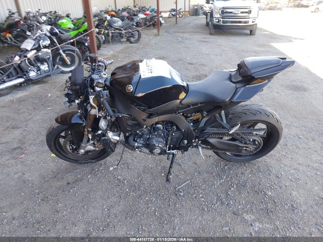 JYARNA3Y1SA000310 Yamaha Yzf890 C