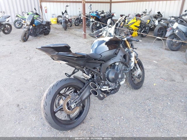 JYARNA3Y1SA000310 Yamaha Yzf890 C