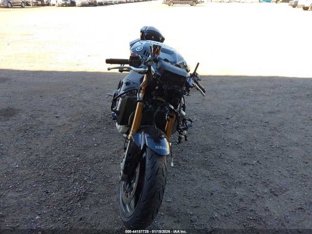 JYARNA3Y1SA000310 Yamaha Yzf890 C
