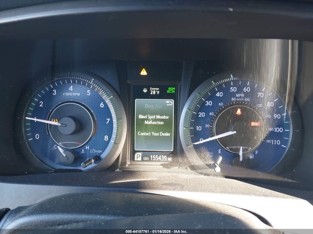 5TDYZ3DC9KS020830 Toyota Sienna Xle 8 Passenger