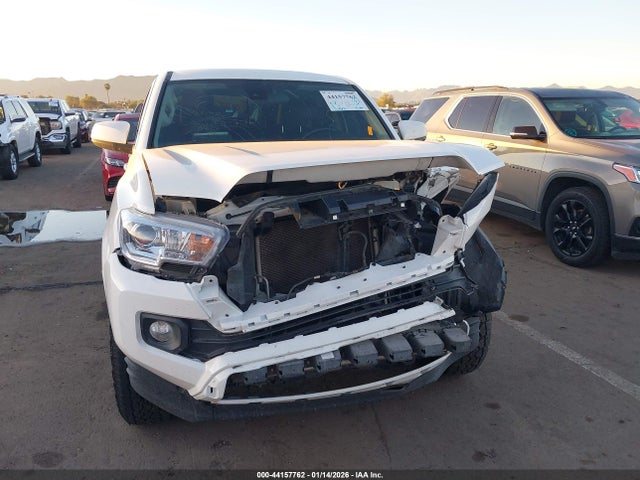 5TFAX5GN6KX146900 Toyota Tacoma Sr5