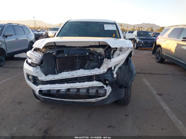 5TFAX5GN6KX146900 Toyota Tacoma Sr5