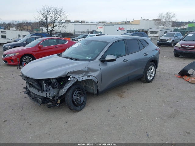 Chevrolet Trax Fwd Ls 2025 KL77LFEPXSC144233 Image 2