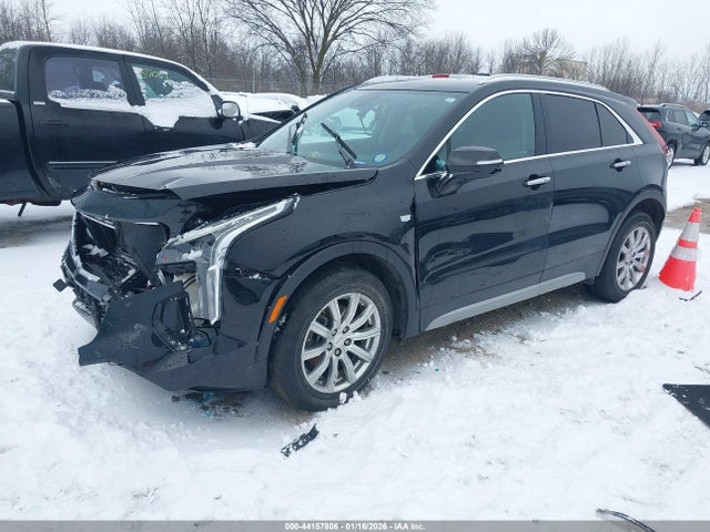 2022 CADILLAC XT4 1GYFZDR48NF127705 Photo 1