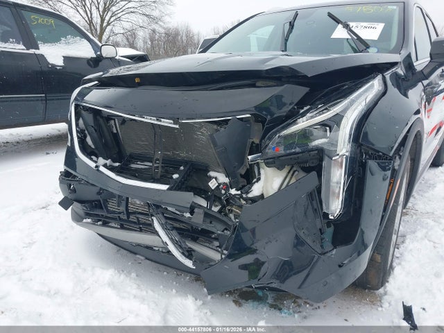 2022 CADILLAC XT4 1GYFZDR48NF127705 Photo 5
